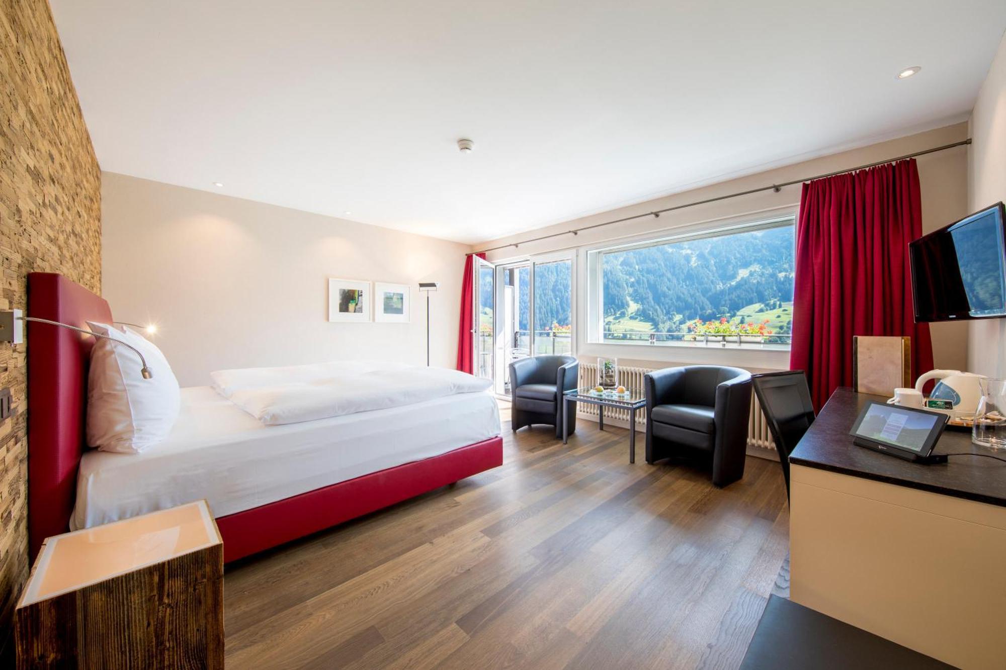 Classic Double or Twin Room Eiger View A or C,1516382212:JPEG